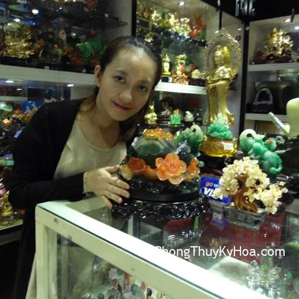 Chị Trâm - khách hàng mua Thiềm thừ hòa khí sinh tài E051