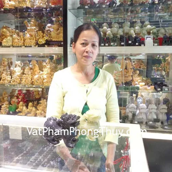 Cô Hà - khách hàng mua Tỳ hưu Bắc kinh đen trung BKD-M, Tỳ hưu Bắc kinh xanh trung BKX-T