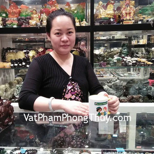 Chị Tuyền-khách hàng mua vòng ngọc Myanmar S5160-S3-8792