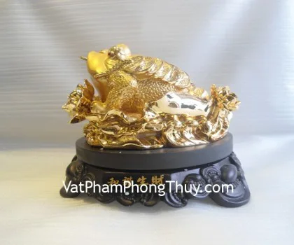 Thiềm thừ vàng lưng hột bảo đỏ đế xoay - hài hòa sanh tài A107