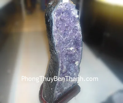 Hang thạch anh tím Braxin HTA13