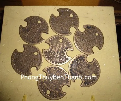 Tiền xu móng ngựa cổ FK138