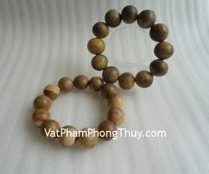 Vòng tay trầm hương vân đậm S986