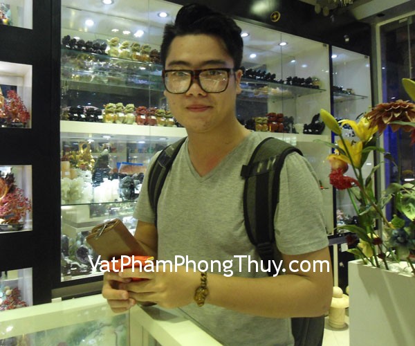 Anh Long - khách hàng mua tỳ hưu đá mắt mèo S931