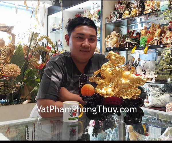 Anh Tân - khách hàng mua tượng tam dương vàng H038G
