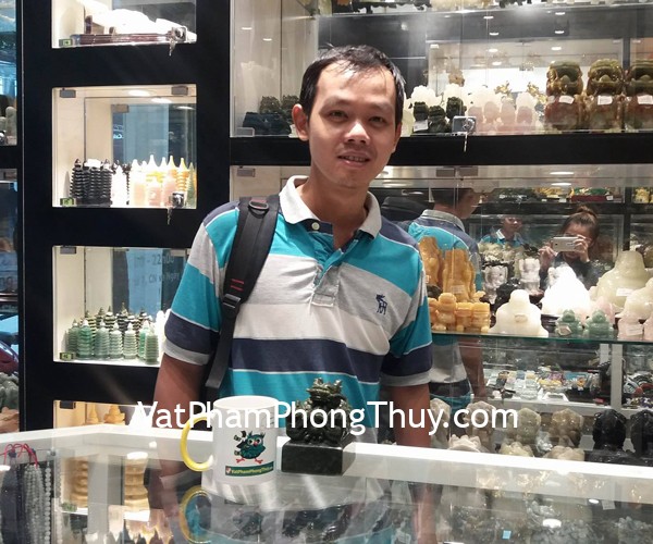 Anh Lộc - khách hàng mua ấn rồng lam ngọc GM035