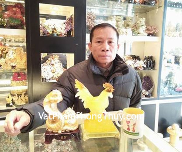 Chú Thái - khách hàng mua tượng gà và tượng rắn vàng